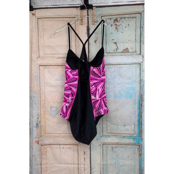 One Piece Swimsuit by catalina - Picture 4 of 5